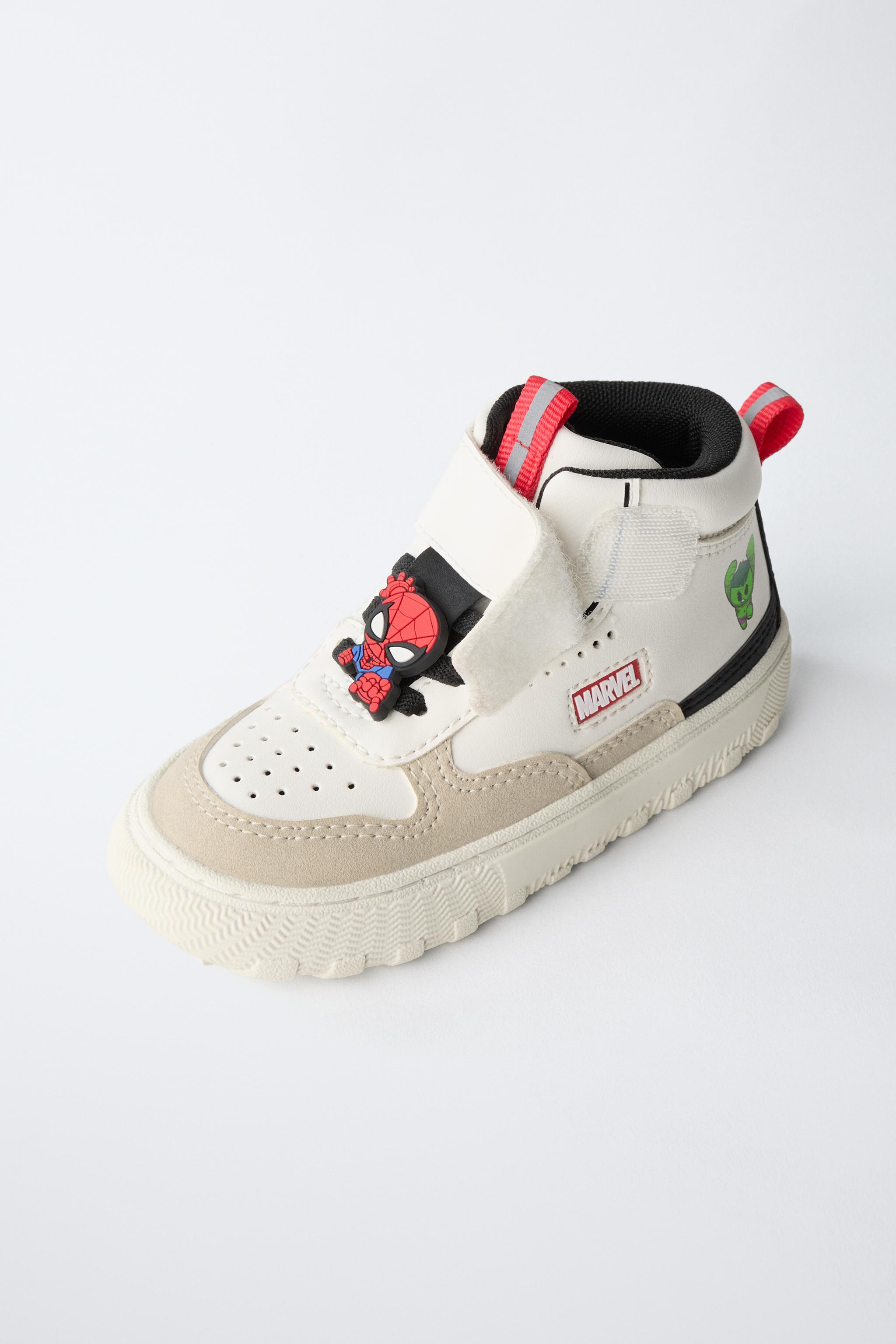 BASKETS MONTANTES THE AVENGERS © MARVEL